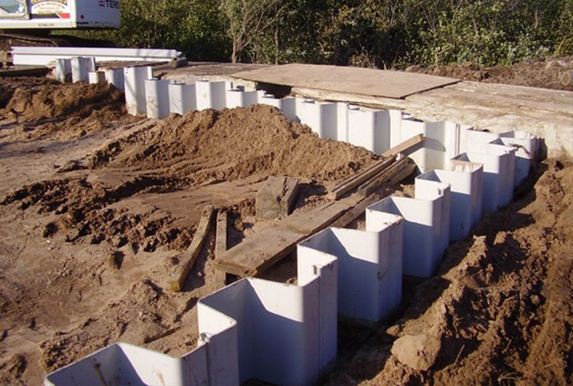 Sheet pile cutoff wall